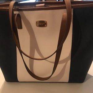 Michael kors tote